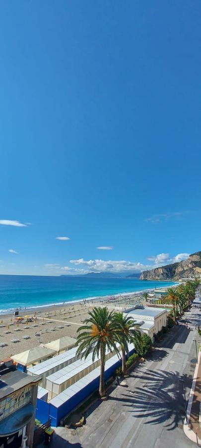Lido Resort Finale Ligure Exterior foto