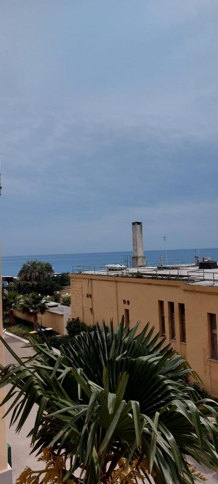 Lido Resort Finale Ligure Habitación foto