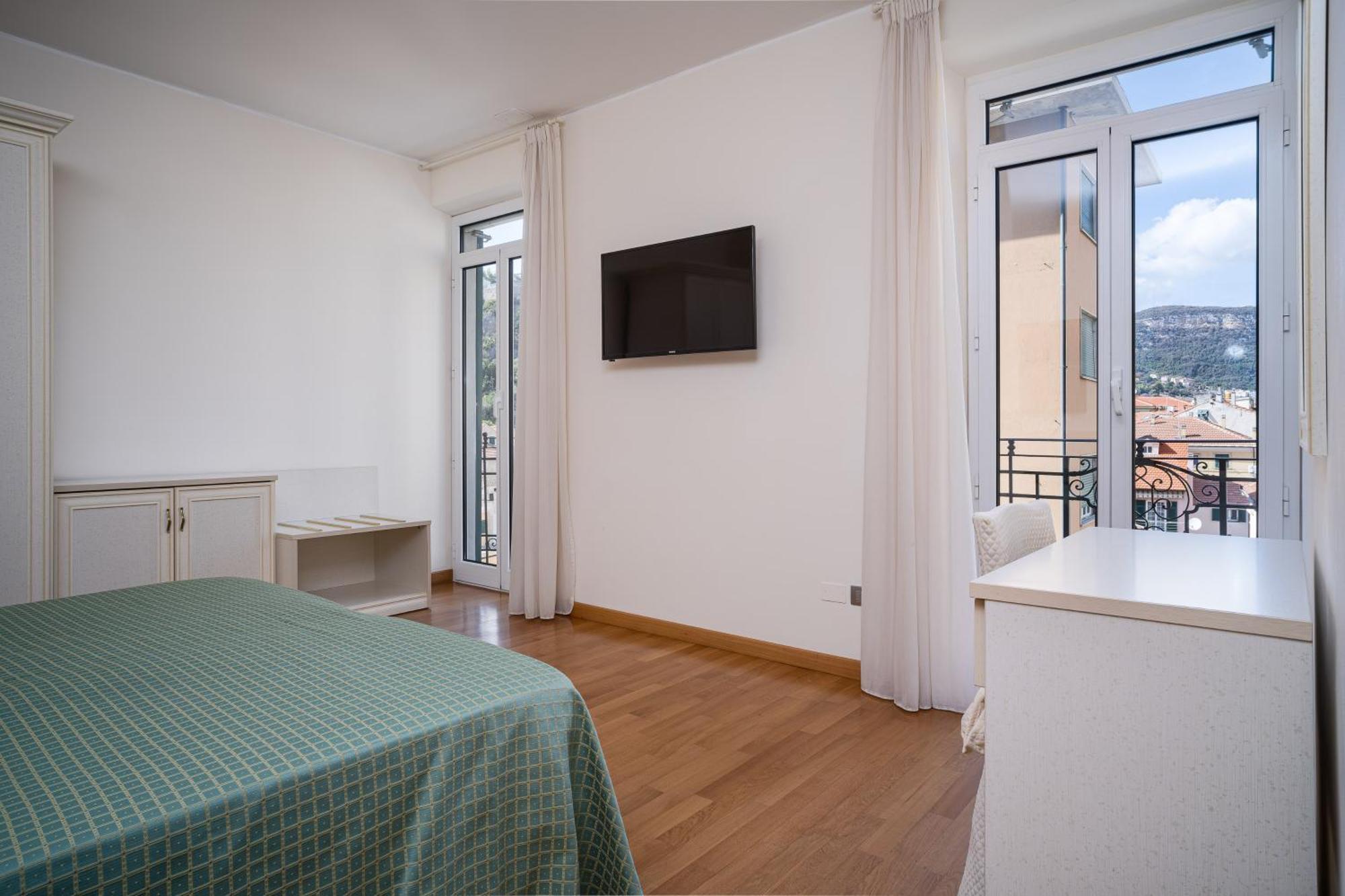 Lido Resort Finale Ligure Exterior foto
